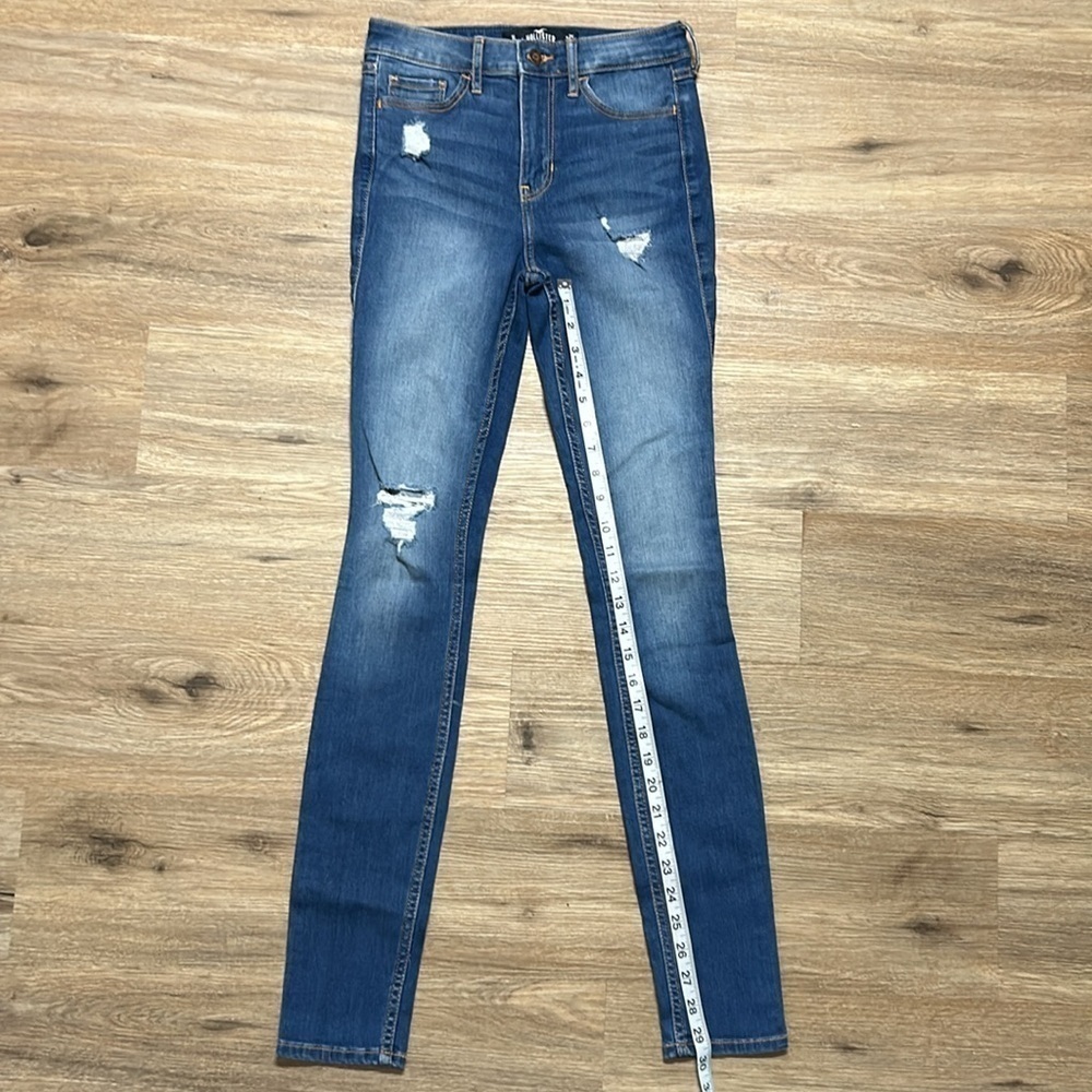 HOLLISTER High-Rise Skinny Jeans - Picture 6 of 9